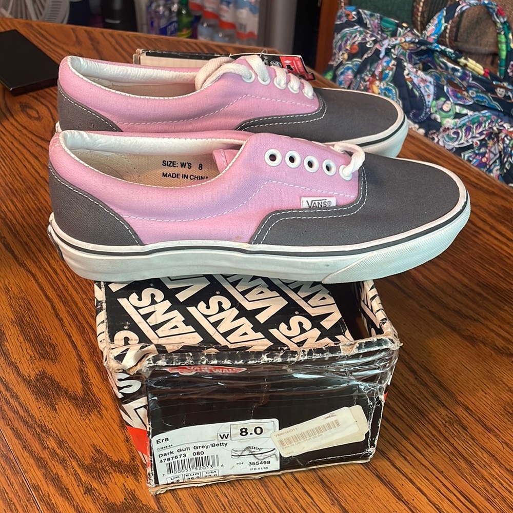 Vans Women’s Era in dark grey and purple.  New in box.